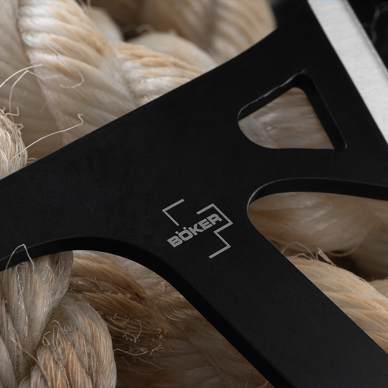 Boker Plus Mohican Throwing Axe Set 10 Boker Plus Mohican Throwing Axe Set - Image 8